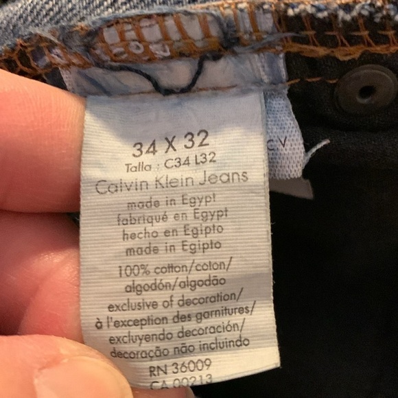 Calvin Klein Distressed Jeans Size 34x32 - Picture 4 of 5